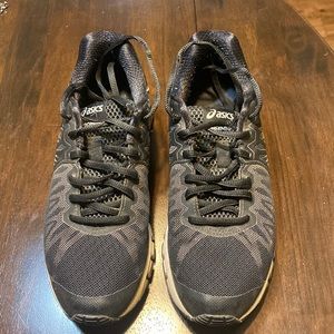 ASICS training athletic shoes